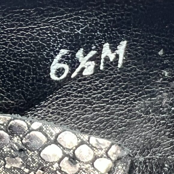 Sesto Meucci Womens Black Hovercraft Zip Snake Print Size 6.5 M Slip On Shoes - Picture 9 of 9